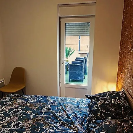 Collection Appartements Aux Halles Brauhauban De Tarbes 塔布