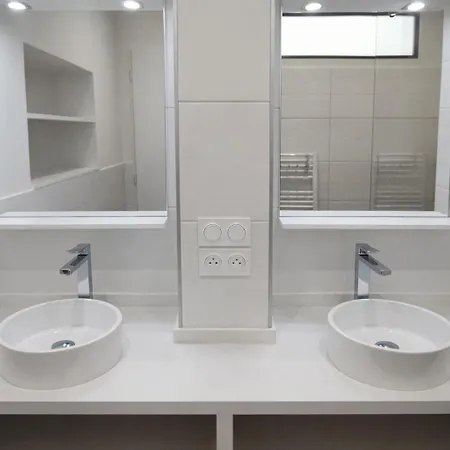 Appartements - Halles Brauhauban Tarbes Apartment *