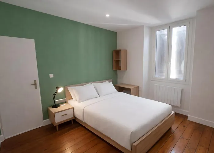 Collection Aux Halles Brauhauban De Tarbes